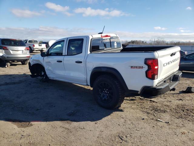 1GCPTEEK9P1201297 - 2023 CHEVROLET COLORADO TRAIL BOSS WHITE photo 2