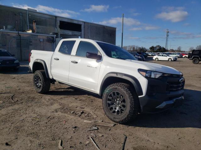 1GCPTEEK9P1201297 - 2023 CHEVROLET COLORADO TRAIL BOSS WHITE photo 4