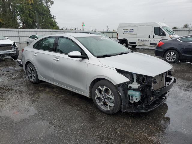 3KPF24AD7KE114049 - 2019 KIA FORTE FE Argent photo 4