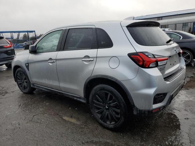 JA4APUAU4NU016463 - 2022 MITSUBISHI OUTLANDER ES SILVER photo 2