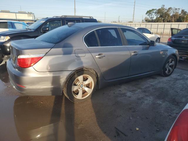 WBANU53548C114590 - 2008 BMW 528 I GRAY photo 3