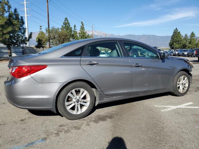 5NPEB4AC3DH644374 - 2013 HYUNDAI SONATA GLS GRAY photo 3