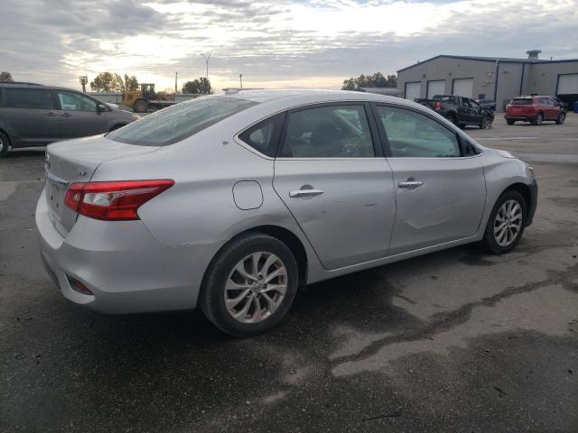 3N1AB7AP2JY264527 - 2018 NISSAN SENTRA S ვერცხლისფერი ფოტო 3