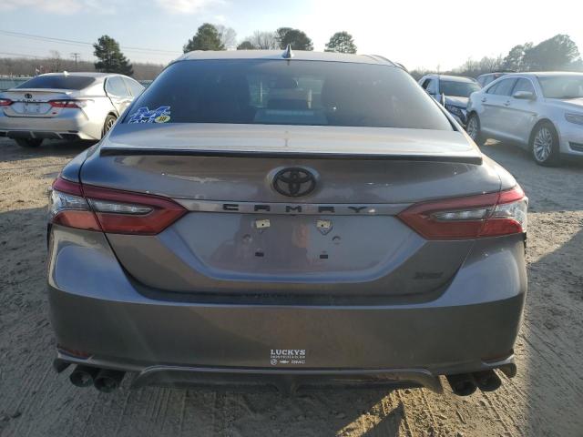 4T1K61AK6MU611335 - 2021 TOYOTA CAMRY XSE GRAY photo 6