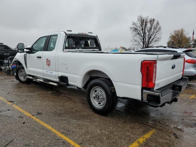 1FT7X2AA5PED98199 - 2023 FORD F250 SUPER DUTY WHITE photo 2