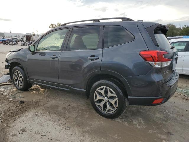 JF2SKAGC3KH501589 - 2019 SUBARU FORESTER PREMIUM GRAY photo 2