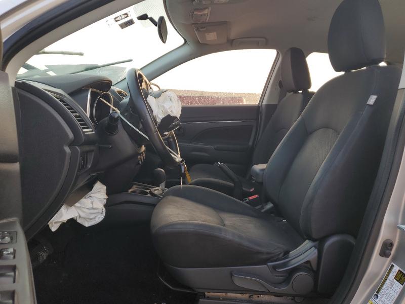 4A4AP3AUXFE007299 - 2015 MITSUBISHI OUTLANDER ES SILVER photo 7