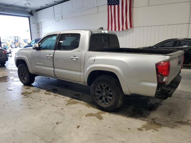 3TYAZ5CN4PT040348 - 2023 TOYOTA TACOMA DOUBLE CAB Plata foto 2