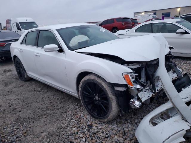 2C3CCAAG0DH503880 - 2013 CHRYSLER 300 WHITE photo 4