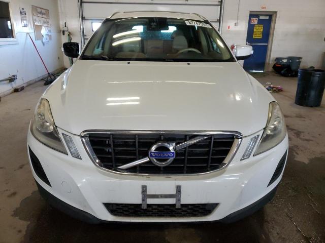 YV4902DZ8B2173958 - 2011 VOLVO XC60 T6 WHITE photo 5