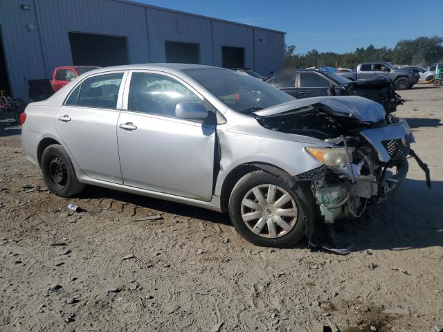 JTDBL40EX99086106 - 2009 TOYOTA COROLLA BASE Gümüş fotoğraf 4