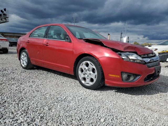 3FAHP0HA4AR348435 - 2010 FORD FUSION SE BURGUNDY photo 4
