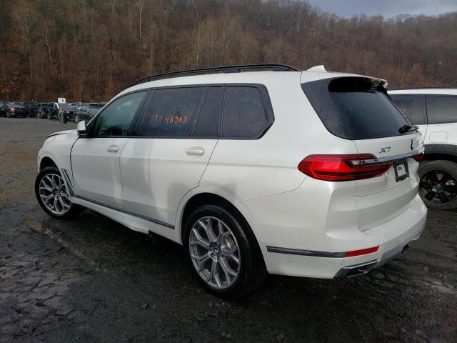 5UXCW2C00M9D87039 - 2021 BMW X7 XDRIVE40I WHITE photo 2