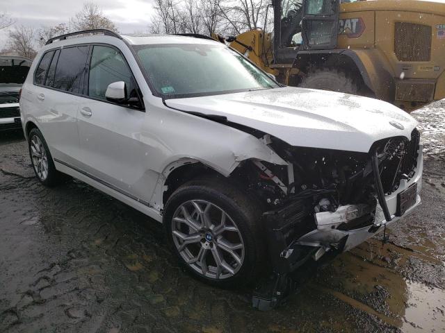 5UXCW2C00M9D87039 - 2021 BMW X7 XDRIVE40I WHITE photo 4