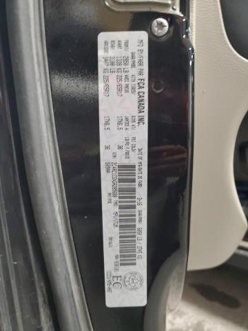 2C4RC1CGXGR285688 - 2016 CHRYSLER TOWN & COU TOURING L BLACK photo 13