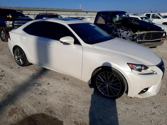 JTHCM1D29G5003560 - 2016 LEXUS IS 300 WHITE photo 4