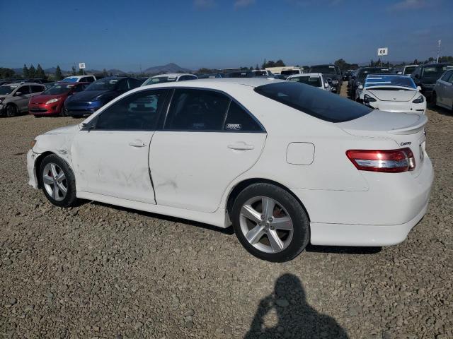 4T1BF3EK5BU721876 - 2011 TOYOTA CAMRY BASE Blanco foto 2