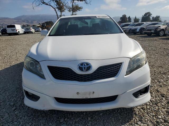4T1BF3EK5BU721876 - 2011 TOYOTA CAMRY BASE Blanco foto 5