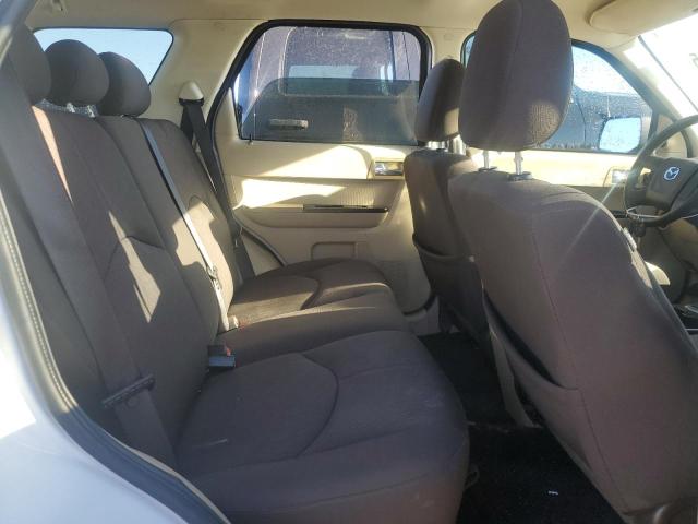 4F2CZ02Z88KM23617 - 2008 MAZDA TRIBUTE I WHITE photo 10