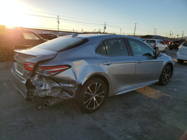 4T1B11HK4KU213848 - 2019 TOYOTA CAMRY L SILVER photo 3