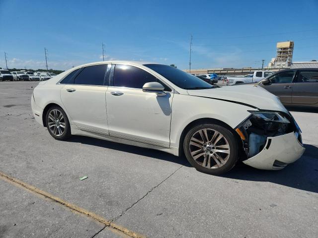 3LN6L2GK6DR806012 - 2013 LINCOLN MKZ WHITE photo 4