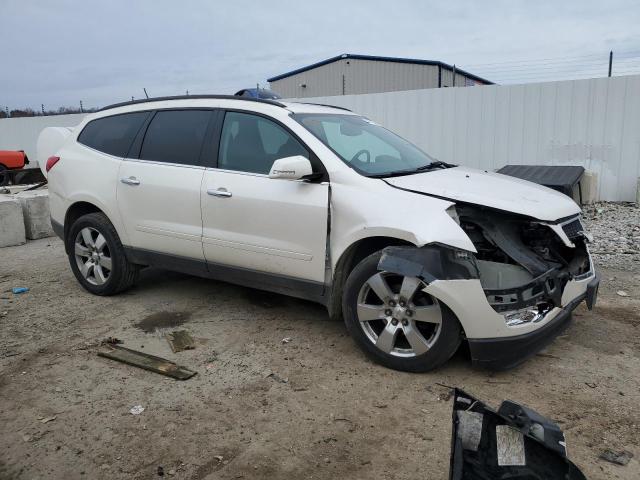 1GNKVGED0CJ222462 - 2012 CHEVROLET TRAVERSE LT WHITE photo 4