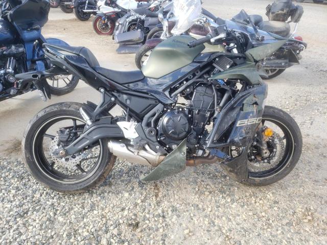 ML5EXER12RDAD2201 - 2024 KAWASAKI EX650 R GREEN photo 1