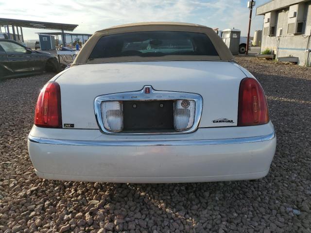 1LNHM81W2XY654630 - 1999 LINCOLN TOWN CAR EXECUTIVE WHITE photo 6