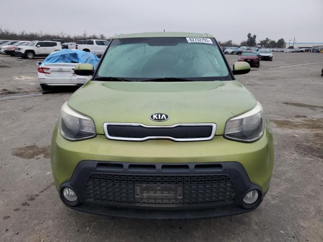 KNDJN2A25F7802917 - 2015 KIA SOUL GREEN photo 5