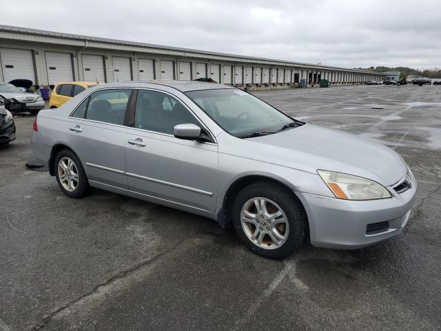 1HGCM56746A175813 - 2006 HONDA ACCORD EX SILVER photo 4