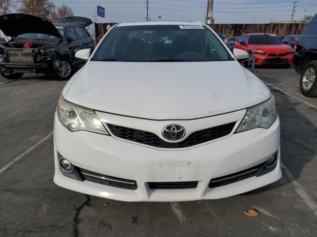 4T1BF1FK3CU556706 - 2012 TOYOTA CAMRY BASE WHITE photo 5