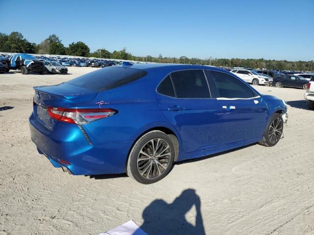 4T1B11HK8JU020083 - 2018 TOYOTA CAMRY L BLUE photo 3