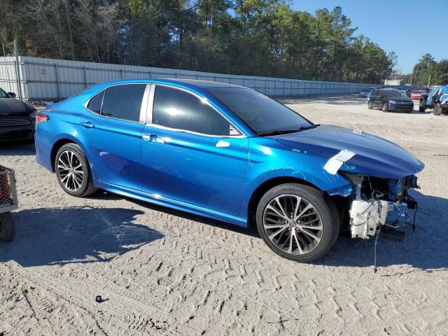 4T1B11HK8JU020083 - 2018 TOYOTA CAMRY L BLUE photo 4