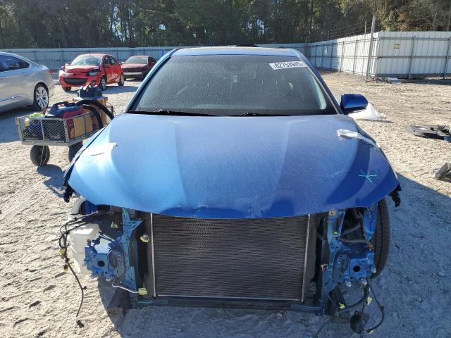 4T1B11HK8JU020083 - 2018 TOYOTA CAMRY L BLUE photo 5