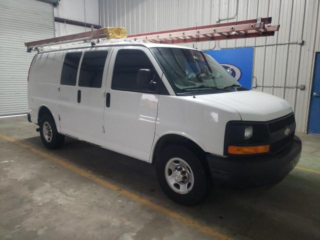 1GCWGFCF2F1279267 - 2015 CHEVROLET EXPRESS G2 WHITE photo 4