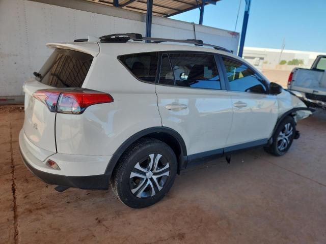 JTMBFREV4HJ131549 - 2017 TOYOTA RAV4 LE Белый фото 3