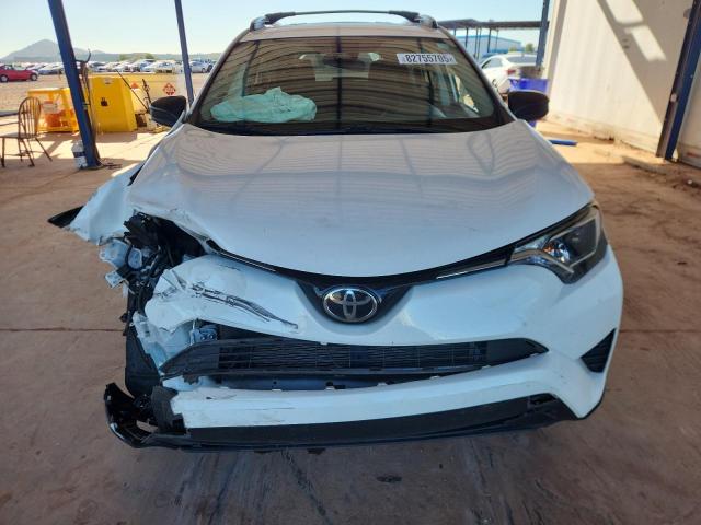 JTMBFREV4HJ131549 - 2017 TOYOTA RAV4 LE Белый фото 5