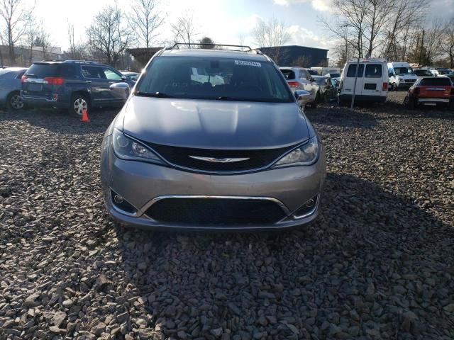 2C4RC1GG8JR269152 - 2018 CHRYSLER PACIFICA LIMITED SILVER photo 5