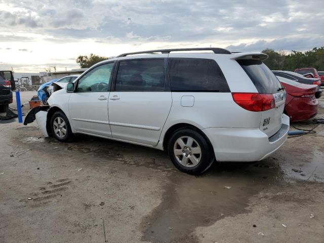 5TDZA22C76S477070 - 2006 TOYOTA SIENNA XLE WHITE photo 2