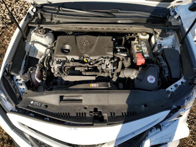 JTNB11HK9J3042986 - 2018 TOYOTA CAMRY L 白色 照片 11