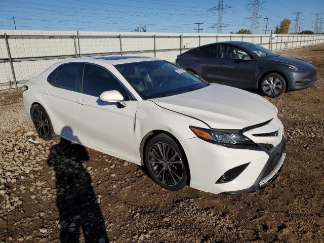 JTNB11HK9J3042986 - 2018 TOYOTA CAMRY L 白色 照片 4