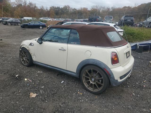 WMWMS33539TG89385 - 2009 MINI COOPER S WHITE photo 2