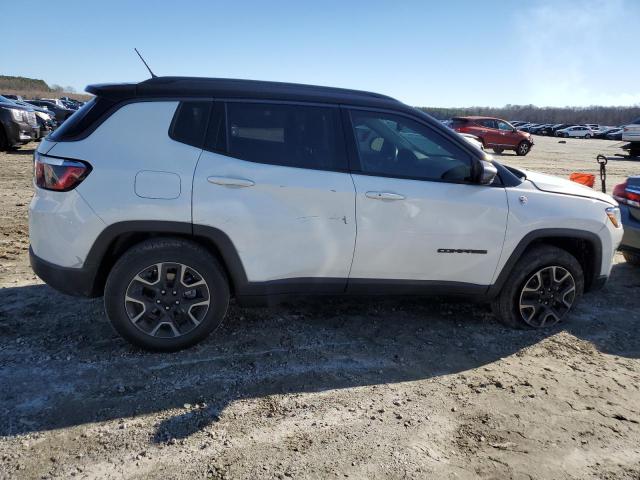 3C4NJDDB3KT739942 - 2019 JEEP COMPASS TRAILHAWK WHITE photo 3