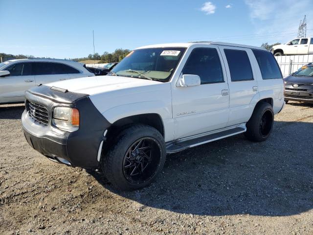 1999 CADILLAC ESCALADE, 