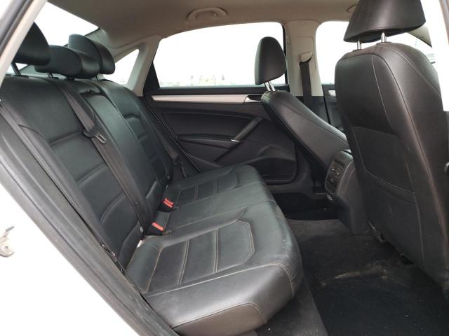 1VWLA7A36KC006119 - 2019 VOLKSWAGEN PASSAT WOLFSBURG WHITE photo 10