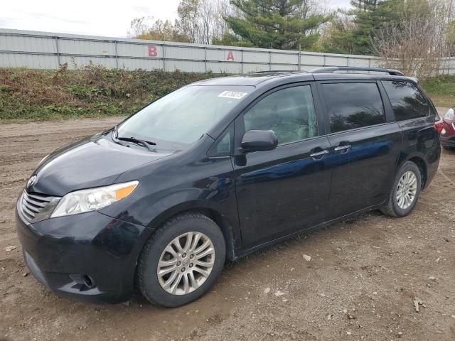 2015 TOYOTA SIENNA XLE, 