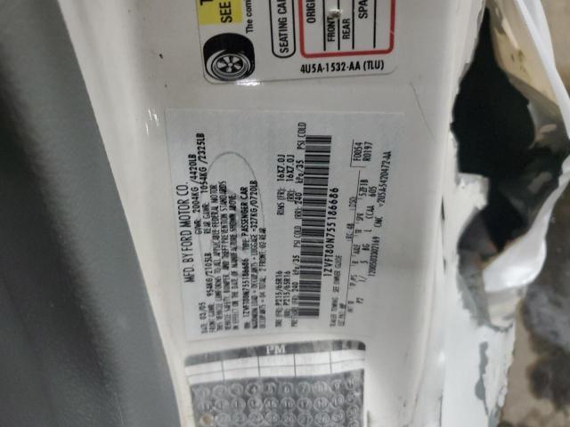 1ZVFT80N755186686 - 2005 FORD MUSTANG WHITE photo 12