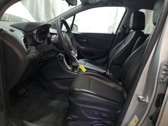 KL7CJPSB0JB598210 - 2018 CHEVROLET TRAX 1LT Күміс фото 7