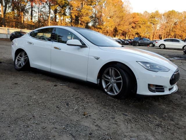 5YJSA1S11EFP54096 - 2014 TESLA MODEL S WHITE photo 4