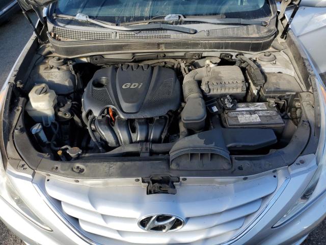 5NPEB4AC3CH396075 - 2012 HYUNDAI SONATA GLS SILVER photo 11